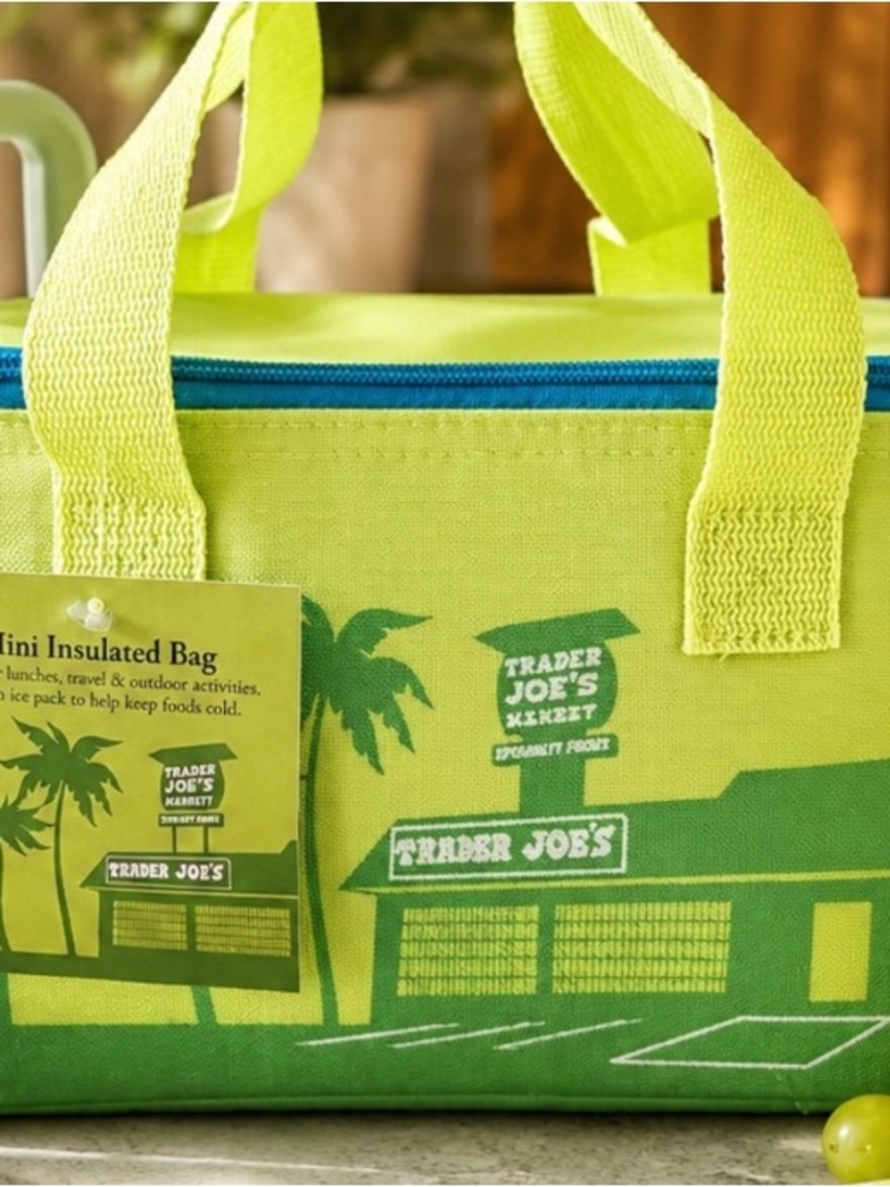 Trader Joe's Viral Mini Reusable Insulated Coolers Tote Bag in Lime & Teal 2026